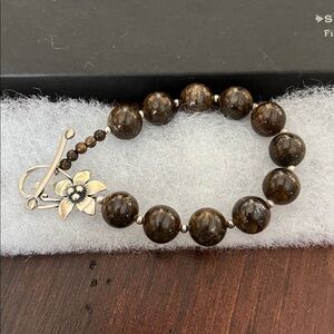 Silpada NIB Bracelet Sterling Silver Bronzite Bead Toggle Flower Clasp B1365
